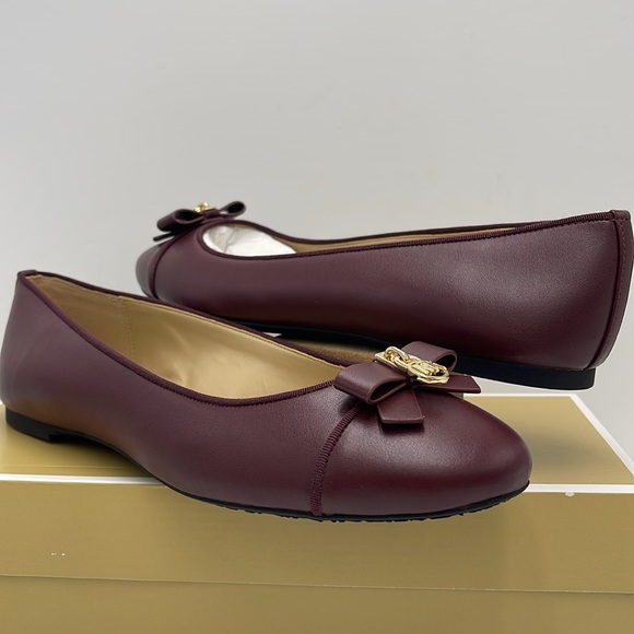 MICHAEL KORS HONEY BALLET FAUX LEATHER
49H3HNFP1L
OXBLOOD - Picture 8 of 16